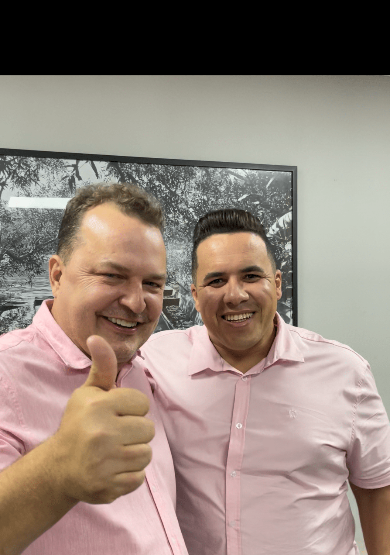 Russi entrega dois automóveis para Santo Antônio de Leverger