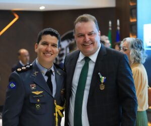 Medalha destaca ações de Max Russi no social