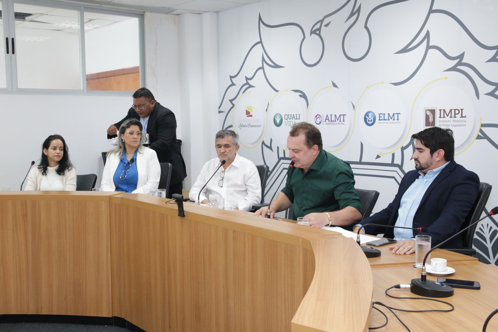 Max Russi destina emenda para castração e bem-estar animal