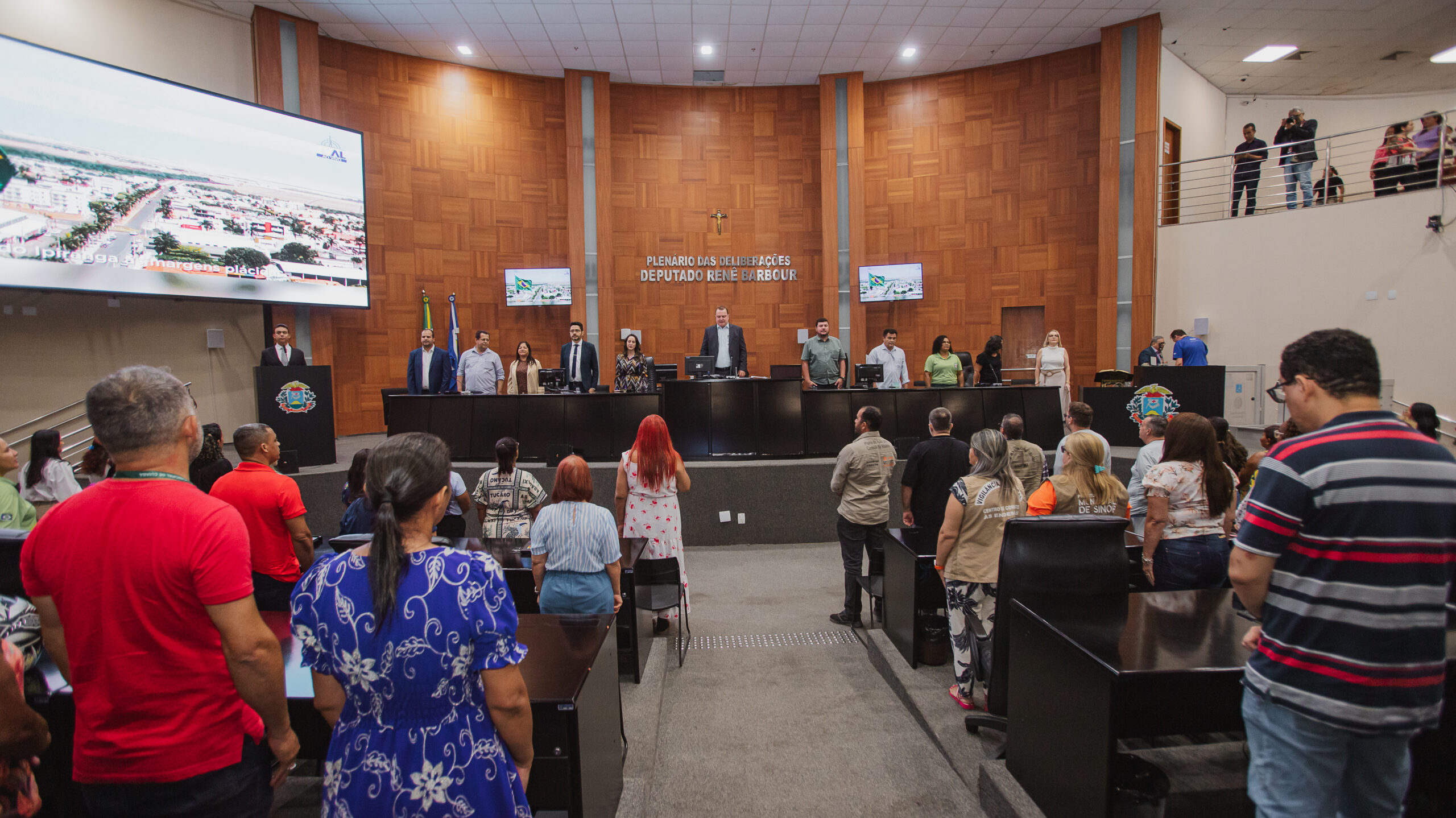 LANÇAMENTO DO DOCUMENTÁRIO ANJOS OU HERÓIS: Agentes Comunitários de Saúde e Agentes de Combate às Endemias