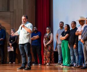 “Nós precisamos valorizar o centro histórico de Cuiabá”, afirmou o deputado Max Russi em estreia de documentário