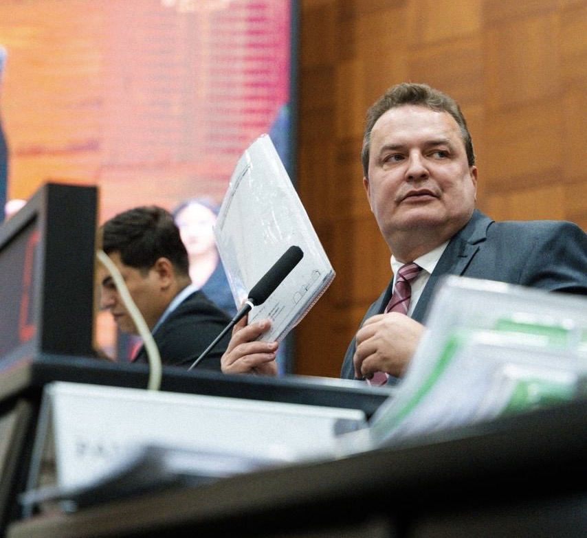 Mulheres decidem eleições, mas minoria chega ao poder