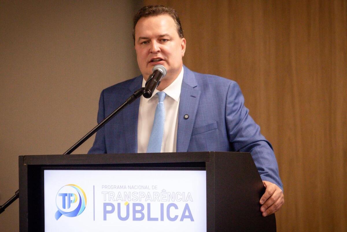 Max Russi celebra conquista do Selo Diamante e reforça compromisso da ALMT com a transparência