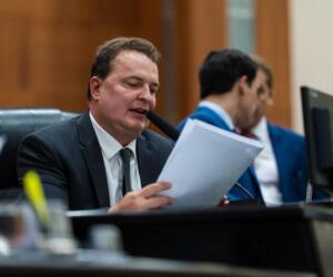 ALMT avança no plano de valorização e instala comissão para novo PCCS