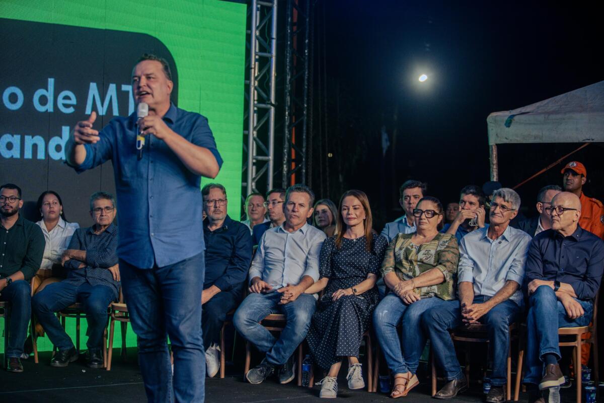 Max Russi celebra a inauguração do Hospital Regional de Alta Floresta