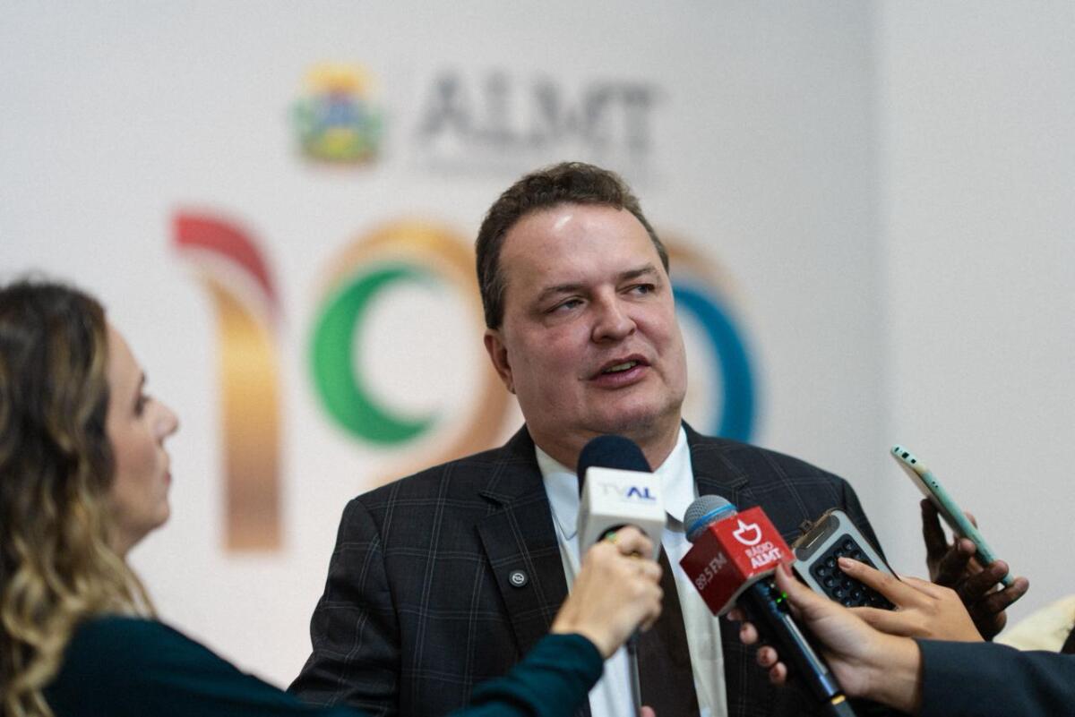 PL de Max Russi garante que pais acompanhem de perto a evolução de alunos da educação especial