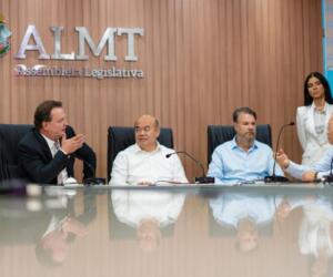 Presidente da ALMT Max Russi recebe delegação da Shandong Gold Mining