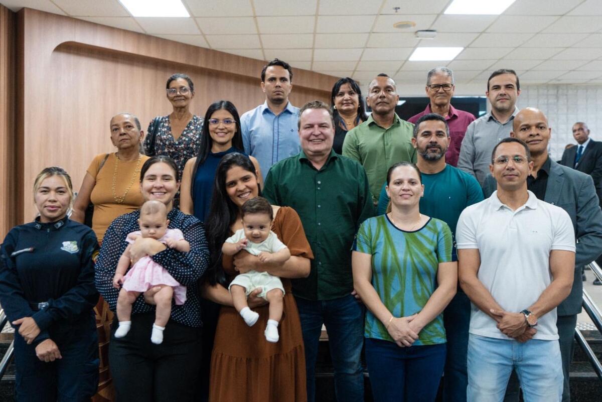 Aprovados no CFO da Polícia Militar se reúnem com Max Russi para agradecer convocação de novos oficiais