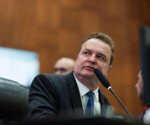 Max critica tentativa do Governo de reduzir prerrogativas da Assembleia