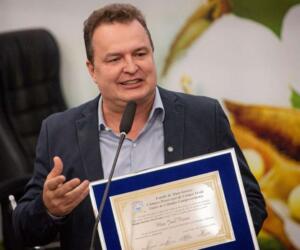 Max Russi é homenageado com título de Cidadão Campoverdense e reforça compromisso com os municípios