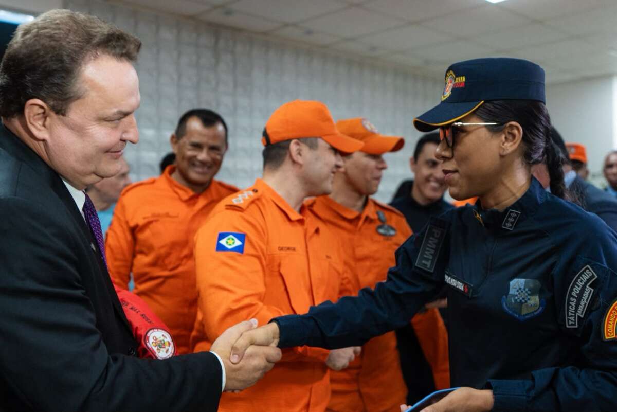 ALMT aprova projetos que garantem promoções a policiais e bombeiros militares